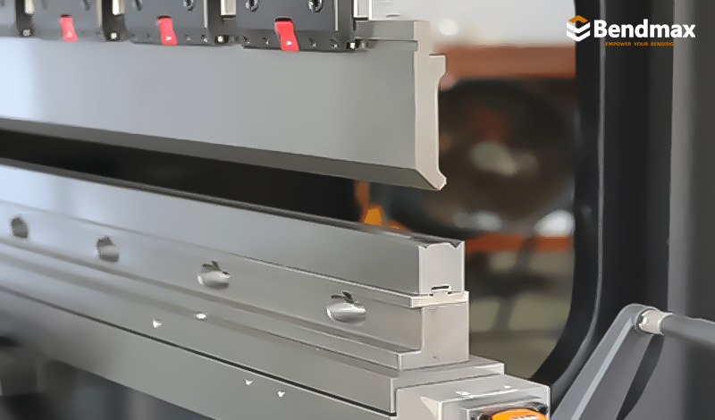 Erkundung von Werkzeuglösungen für Abkantpressen