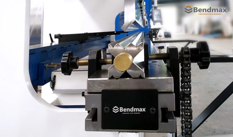 Ballenpressensystem: Warum die Kompensationstabelle unerlässlich ist